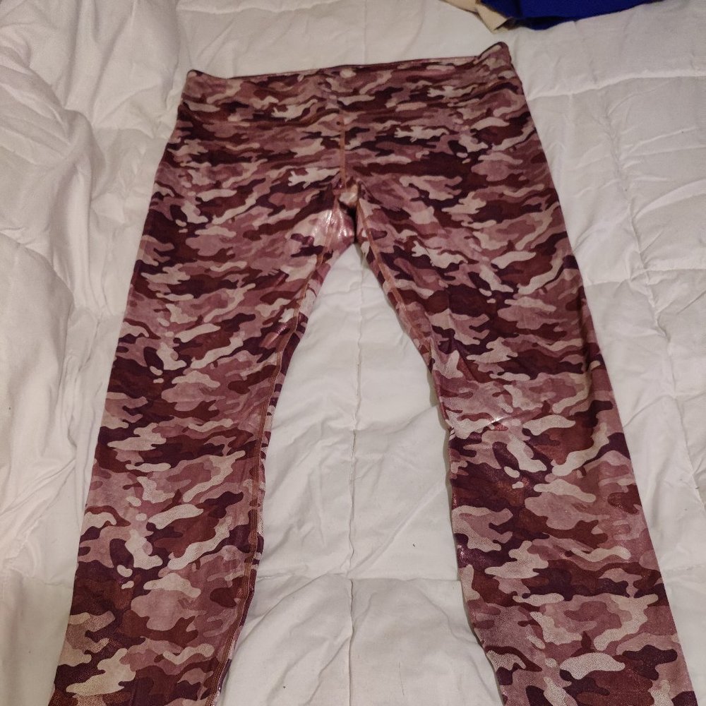 Fabletics Shiny Camo Leggings